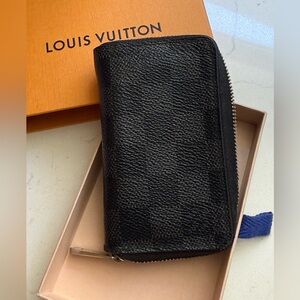 Louis Vuitton Zippy Coin Purse Damier Graphite Canvas Black Wallet Box Dust Bag